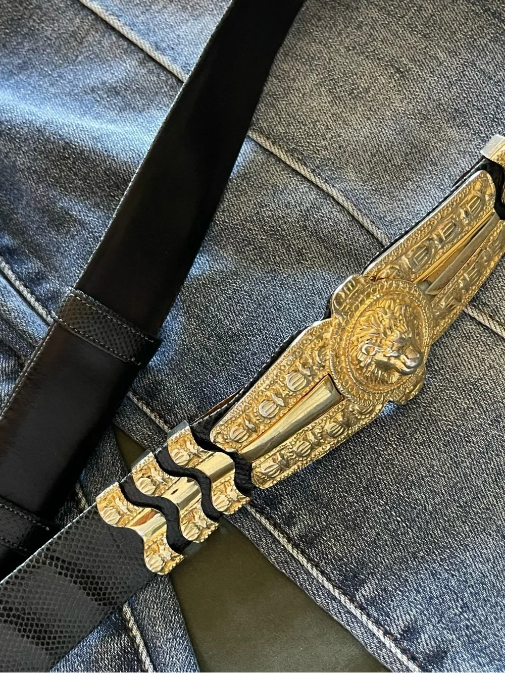 Vintage Judith Leiber Black Belt with Ornate Gold Lion Head Buckle - Picture 1 of 8
